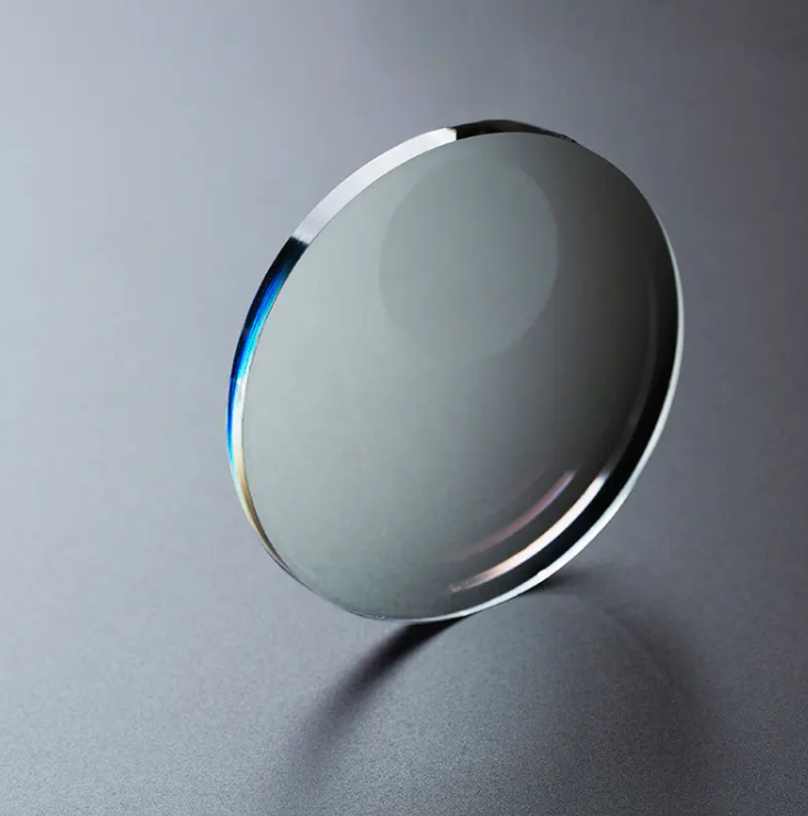 Progressive Lens With Photochromic